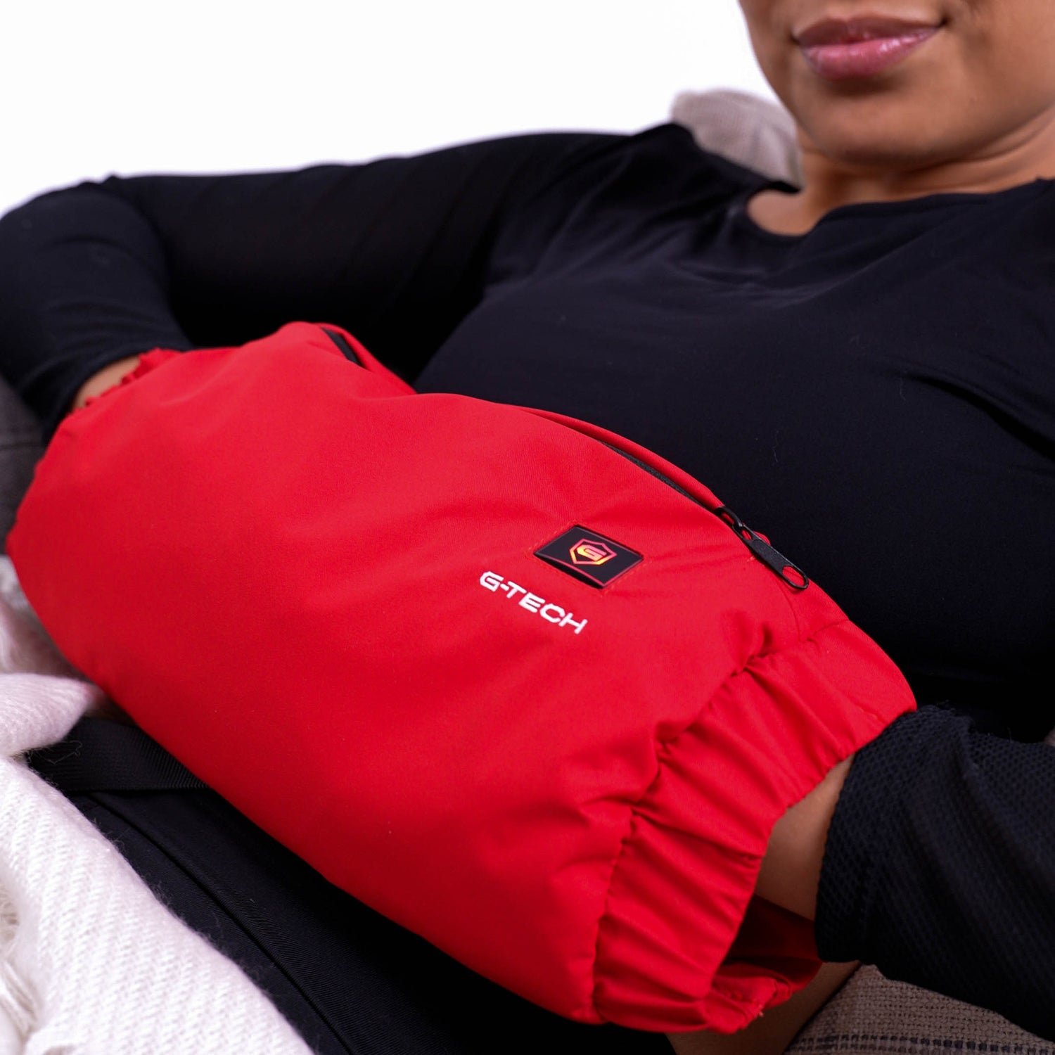 G-Tech's patented technology makes this hand warmer one of the handwarmers for anyone with hand pain. It is an essential piece of RS and arthritis apparel as it is more versatile than hand warming gloves.